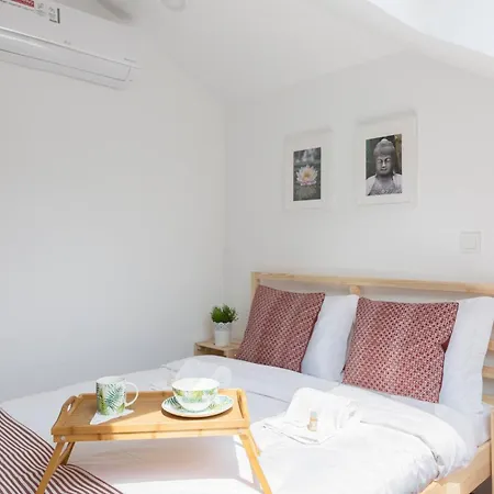 Aposentus - Your At Pinheiro's Apartmán